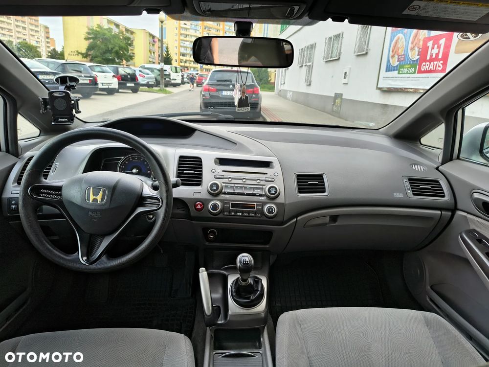 Honda Civic 1.8 Comfort - 12