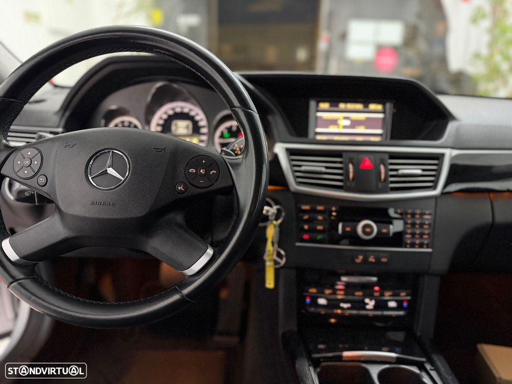 Mercedes-Benz E 250 BlueTEC Avantgarde Auto. - 21