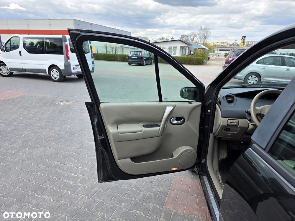 Renault Scenic 1.6 16V Authentique Privilege - 10