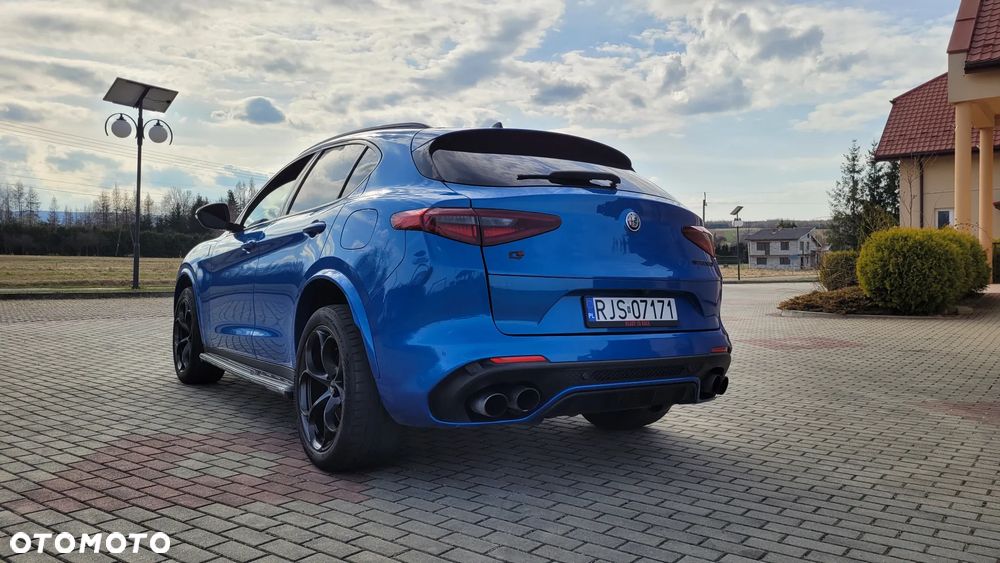 Alfa Romeo Stelvio V6 2.9 Bi-Turbo AT8-Q4 Quadrifoglio - 10