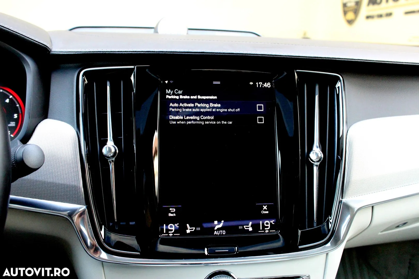 Volvo S90 D5 AWD Inscription - 37