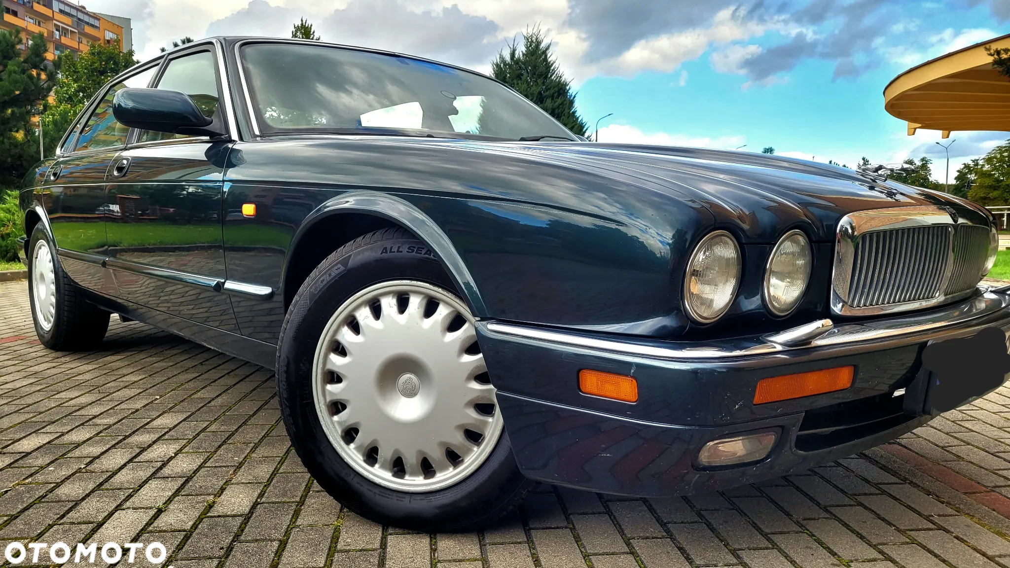 Jaguar XJ - 5