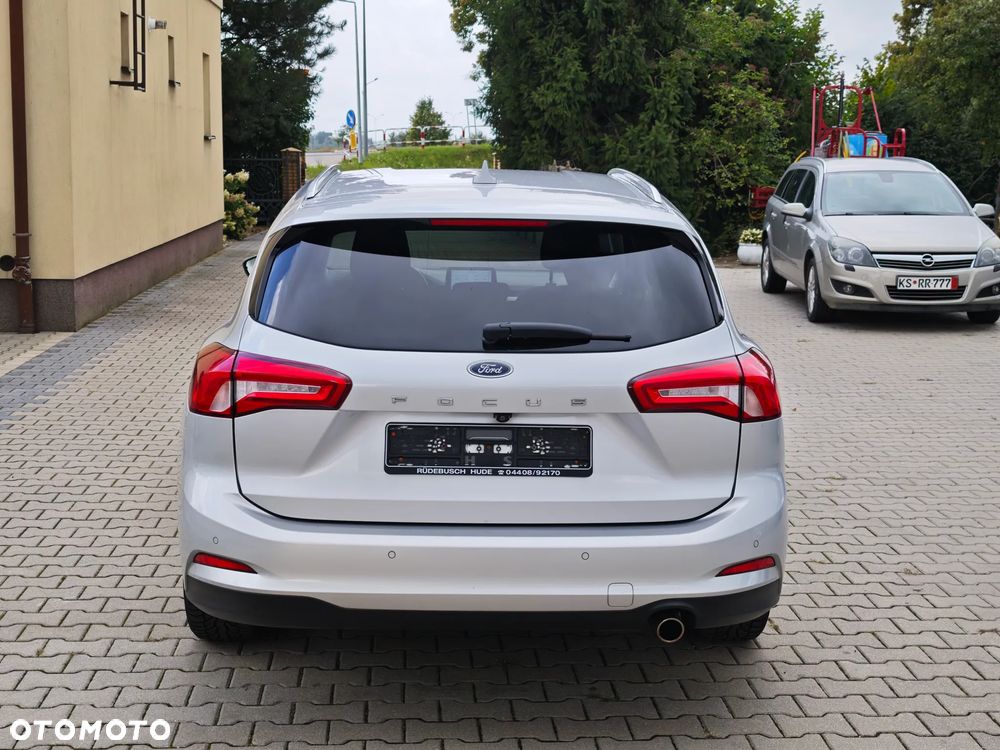 Ford Focus 1.5 EcoBlue Start-Stopp-System TITANIUM - 9