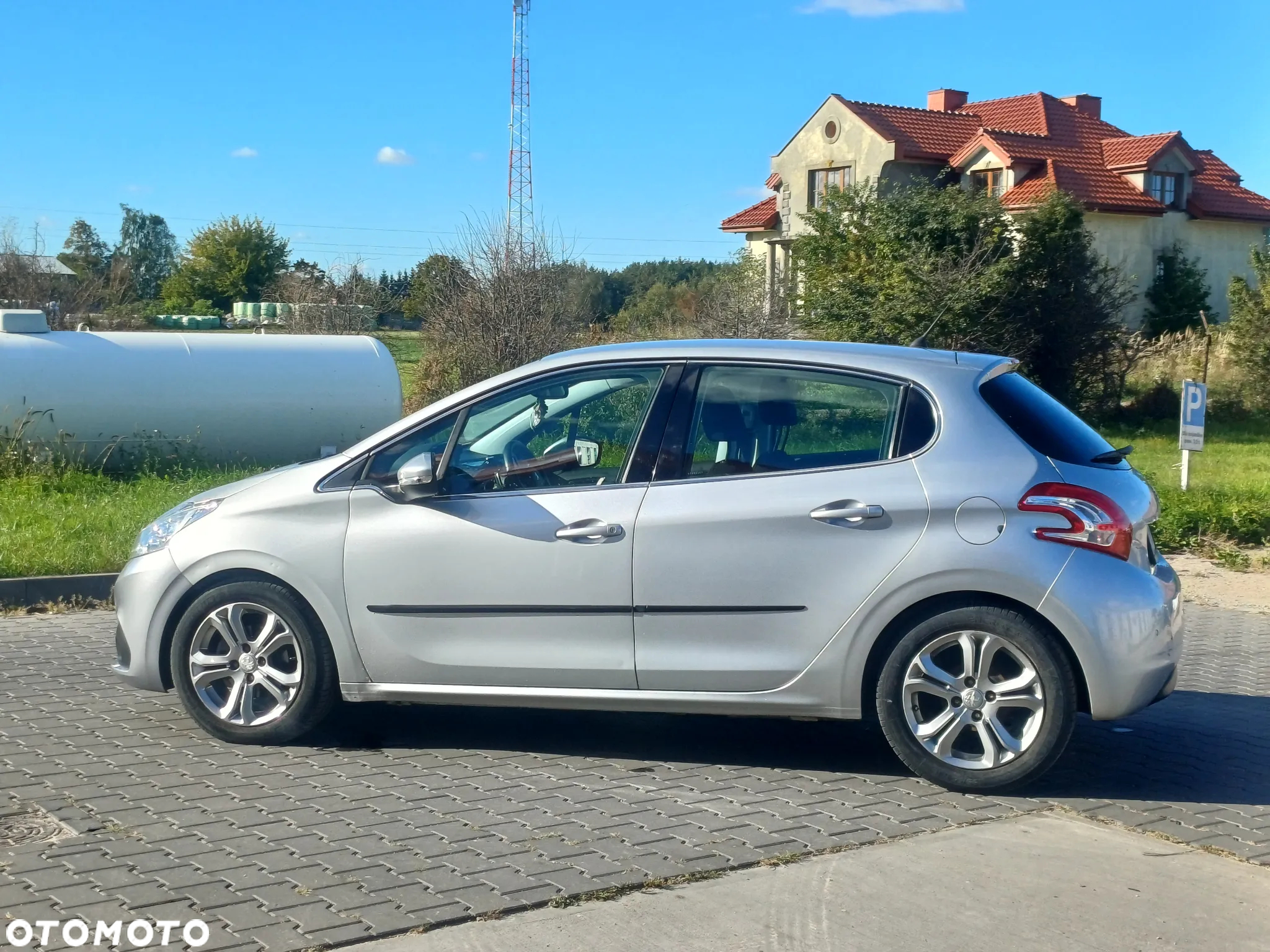 Peugeot 208 1.2 VTi Active ETG5 - 8
