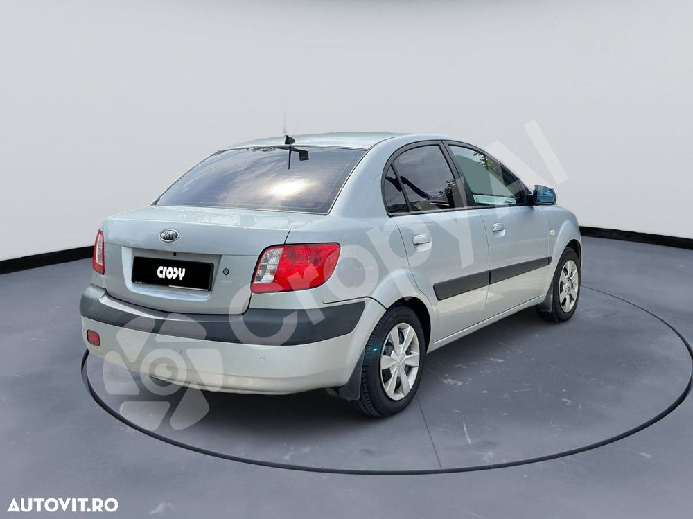 Kia Rio 1.5 DSL EX Comfort+ - 4