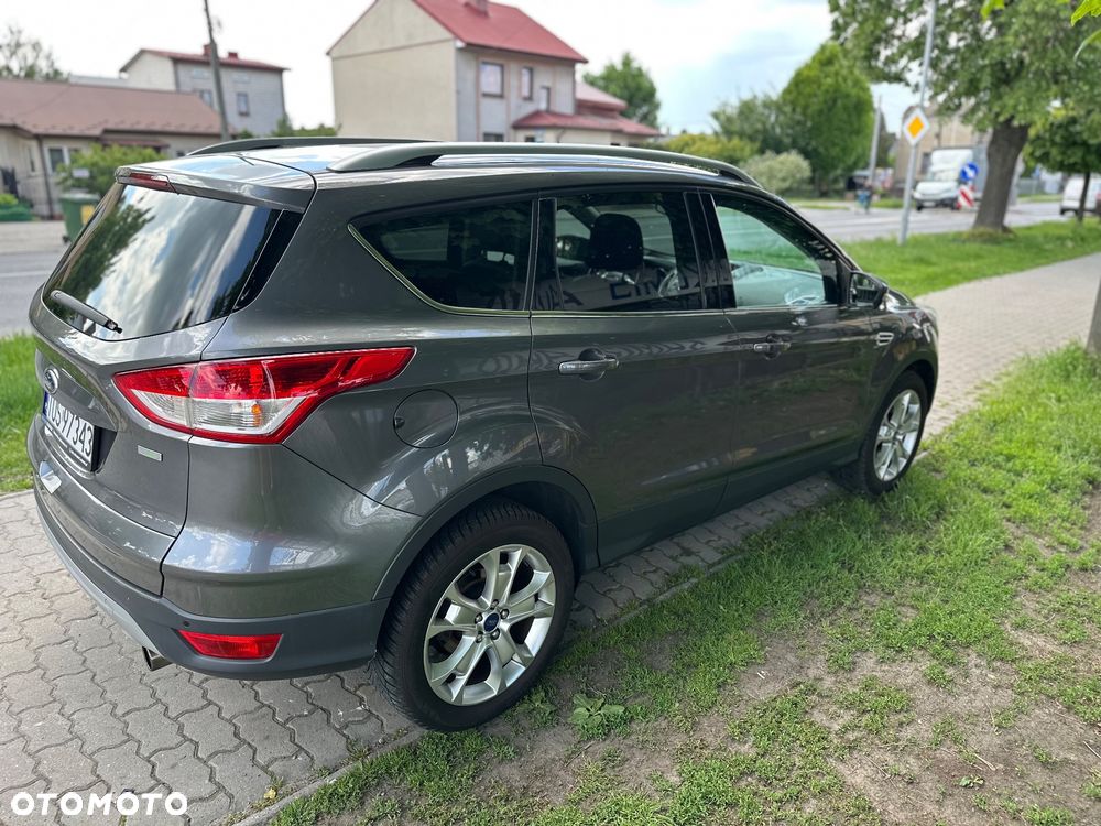 Ford Kuga 1.6 EcoBoost 2x4 Titanium - 7