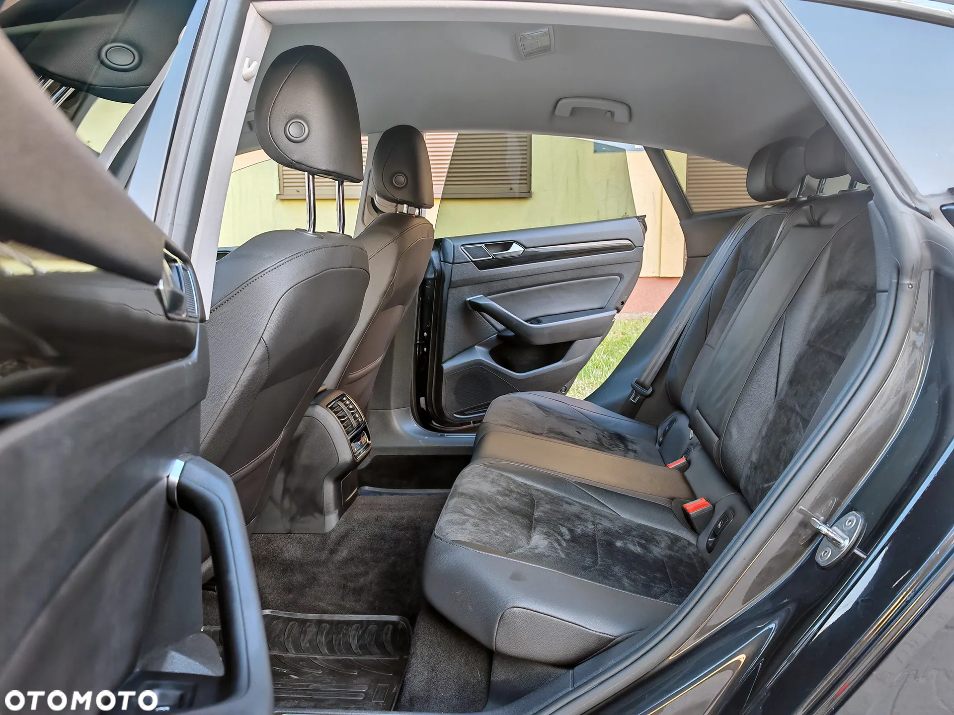 Volkswagen Arteon 2.0 TDI SCR DSG Elegance - 12