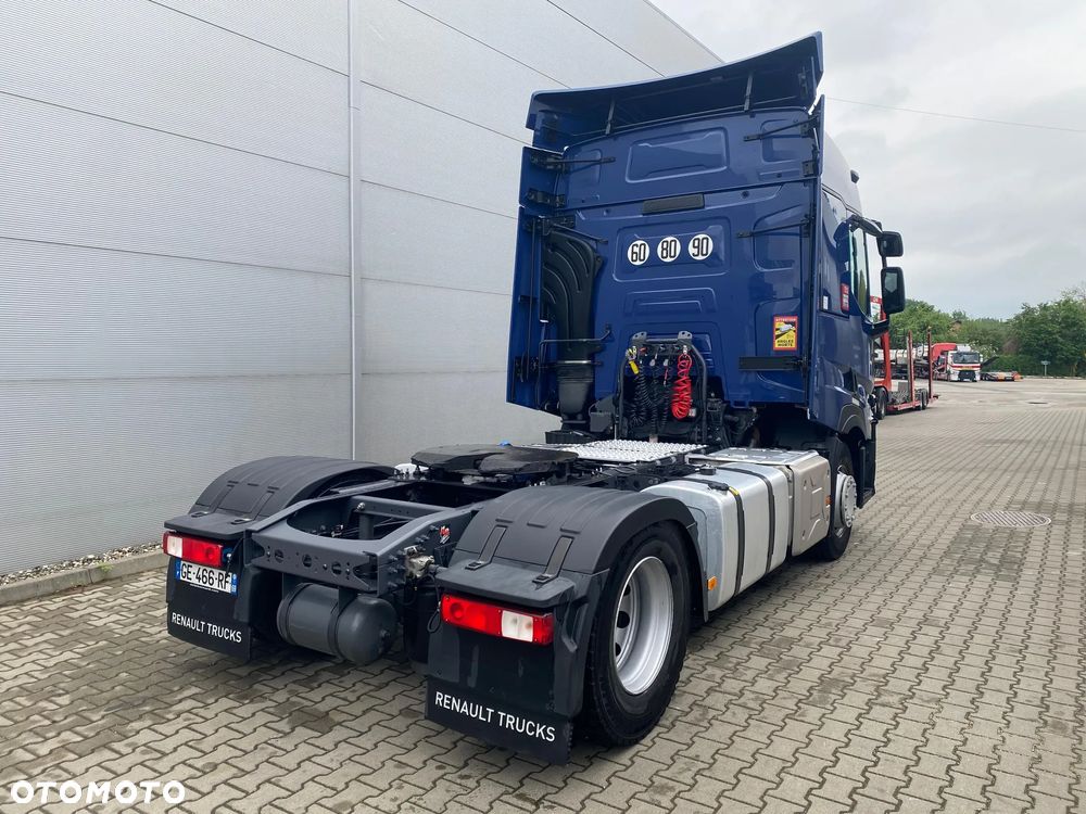 Renault T440 SLEEPER CAB / STANDARD - 12