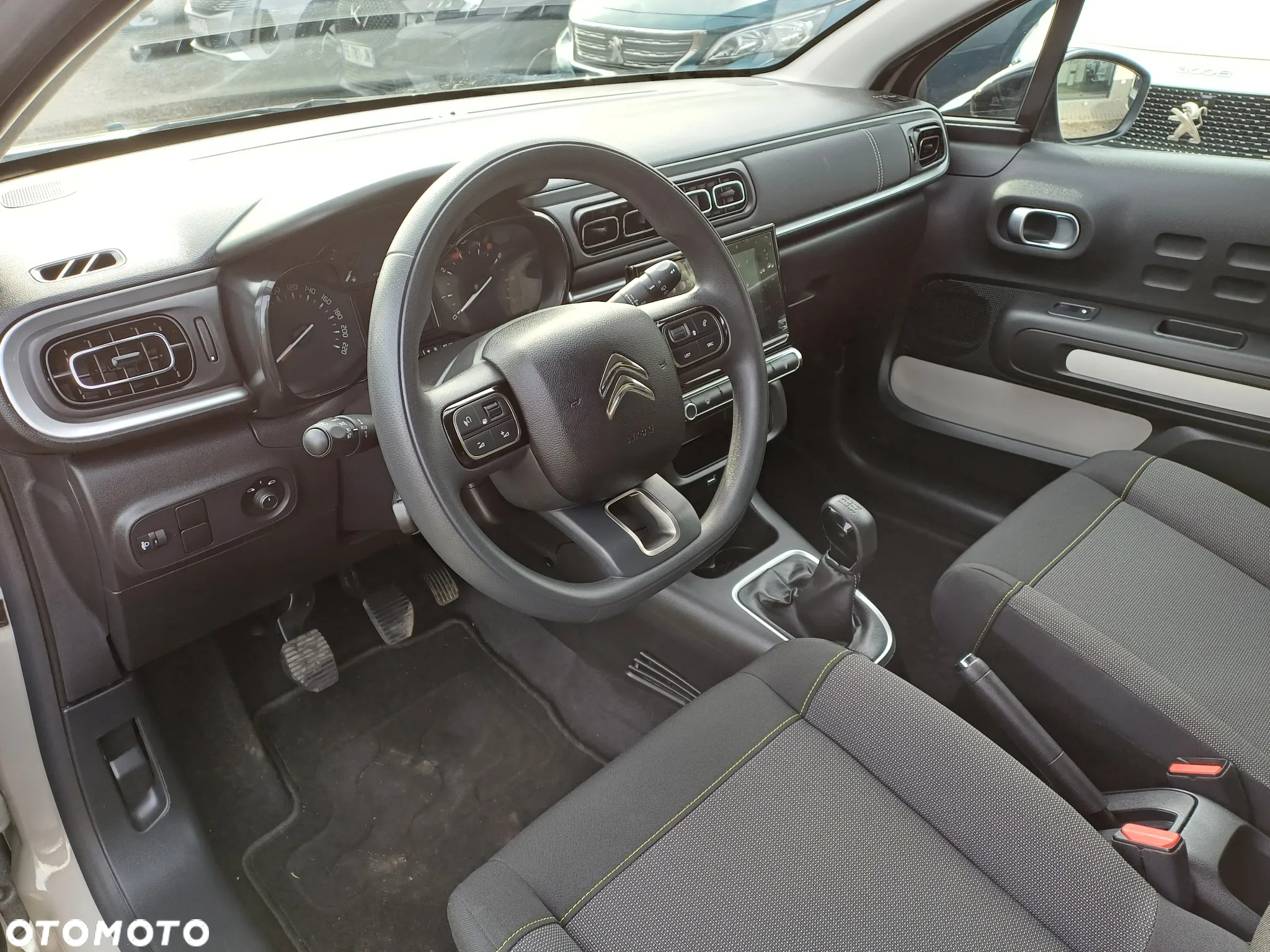 Citroën C3 1.2 PureTech C-Series - 11