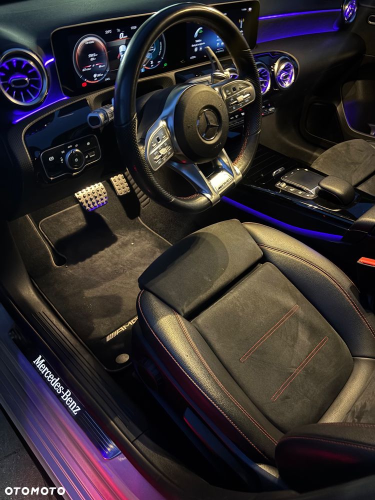 Mercedes-Benz Klasa A 200 d AMG Line 8G-DCT - 38