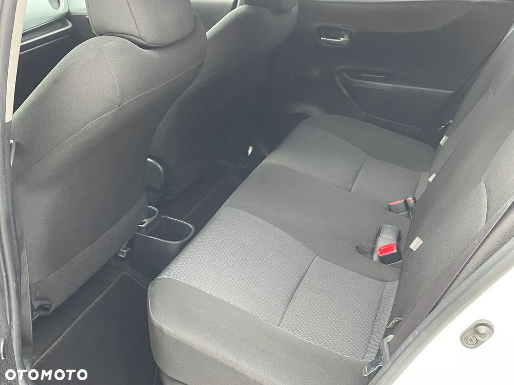 Toyota Yaris - 15