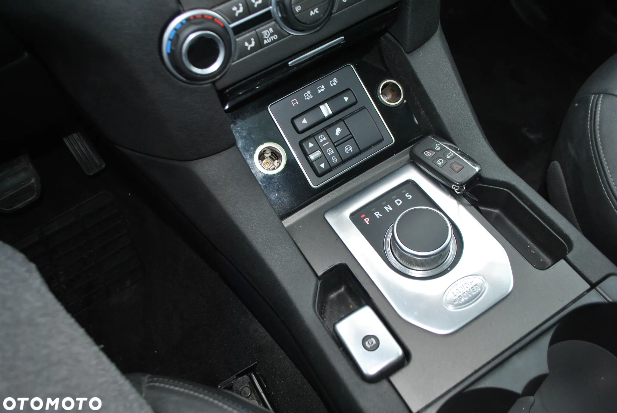 Land Rover Discovery IV 3.0 V6 SC Landmark - 18