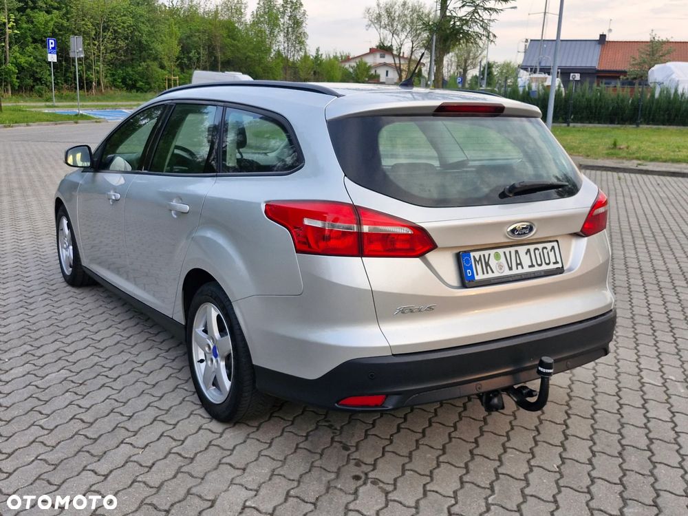 Ford Focus 1.5 TDCi SYNC Edition ASS - 4