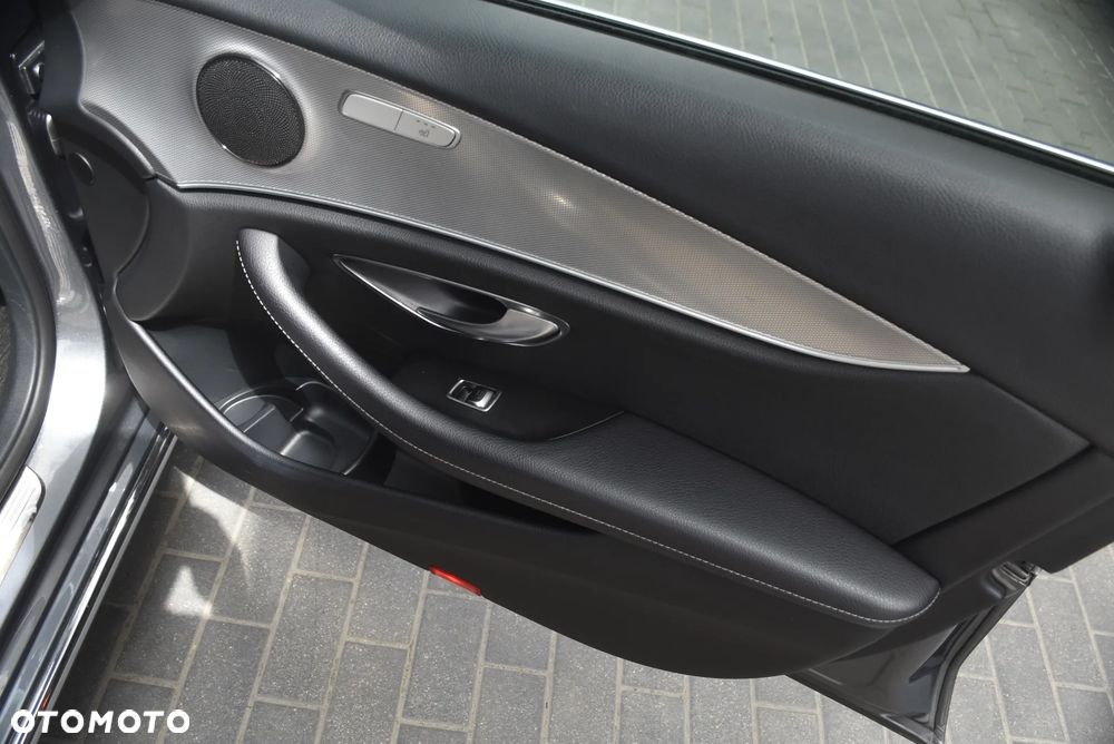 Mercedes-Benz Klasa E 220 d 9G-TRONIC Exclusive - 20