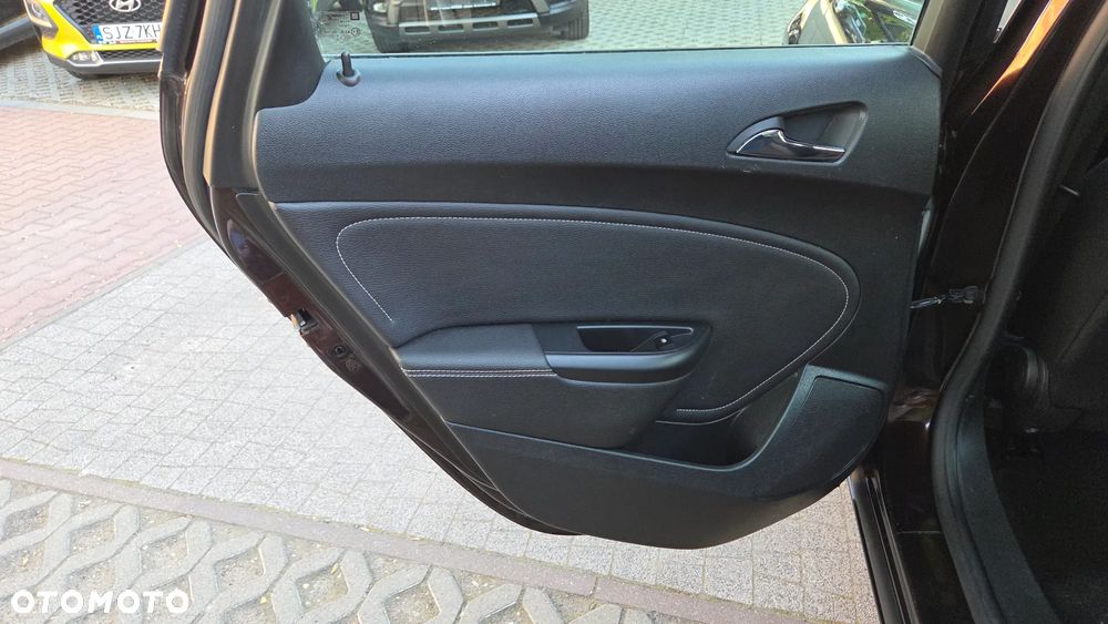 Opel Astra 1.4 Innovation - 26