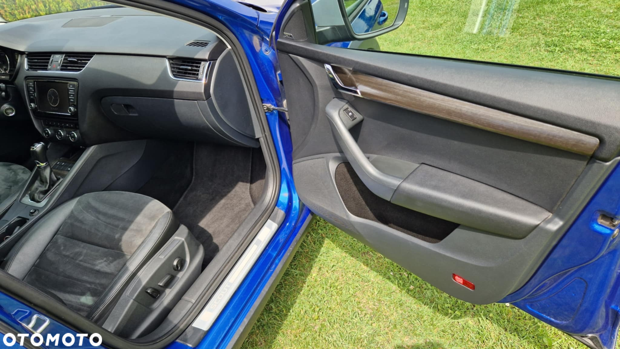 Skoda Octavia Scout 2.0 TDI 4x4 DSG - 6