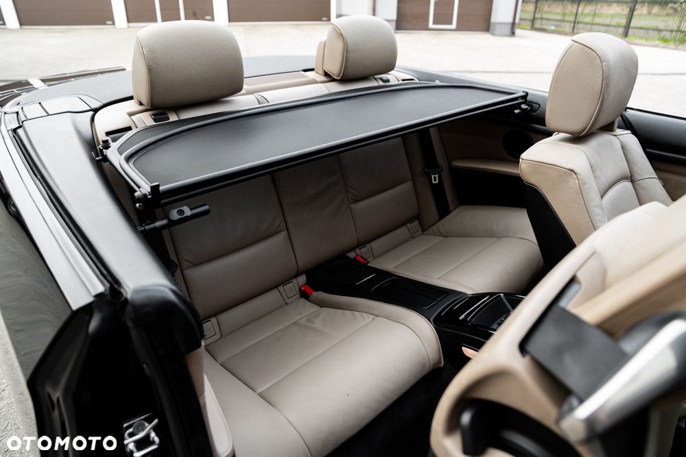 BMW Seria 3 320i Edition Exclusive - 26