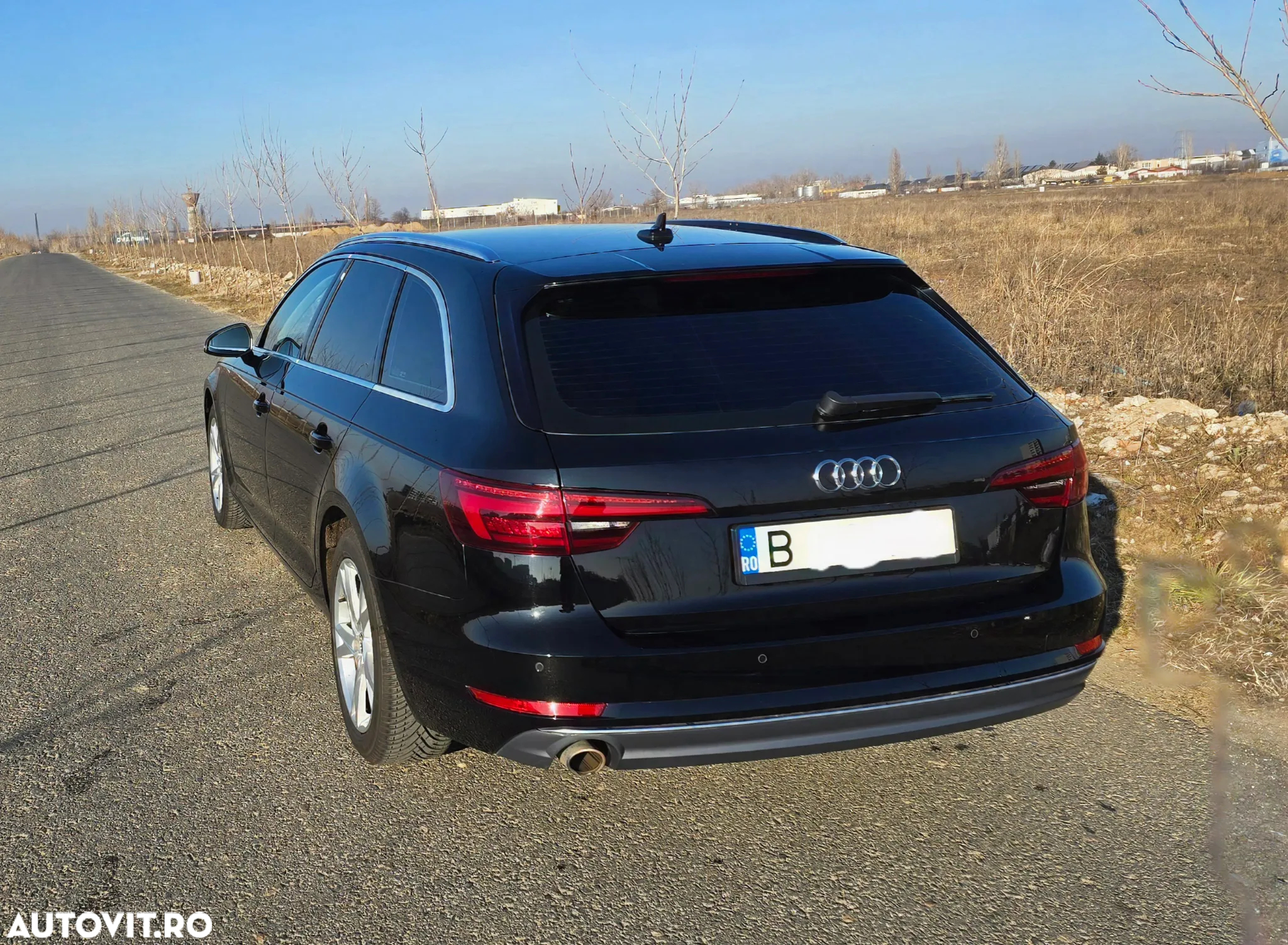 Audi A4 2.0 TDI S tronic Sport - 4