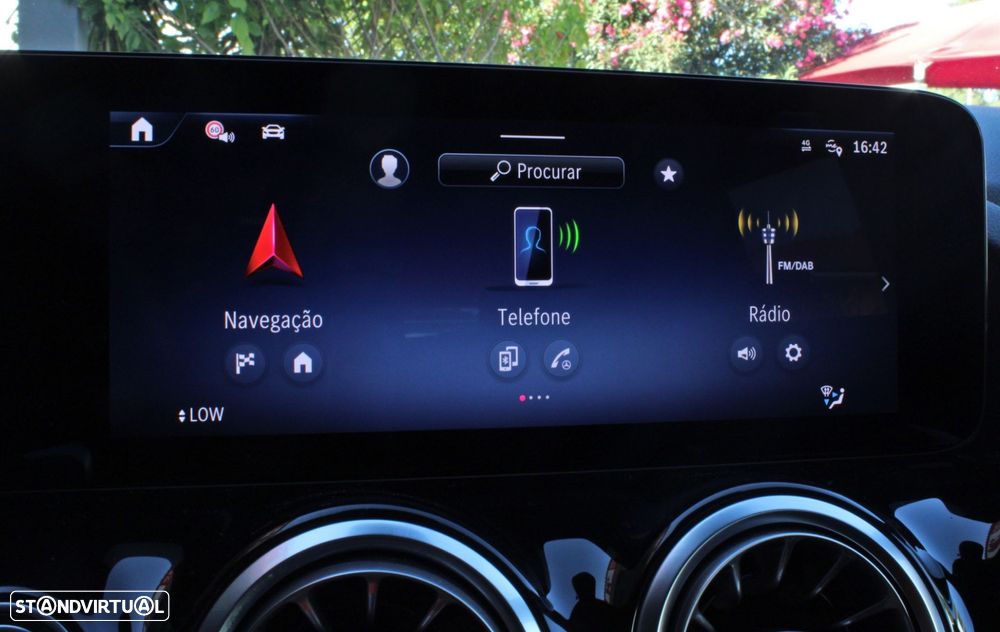 Mercedes-Benz GLA 180 d AMG Line - 12