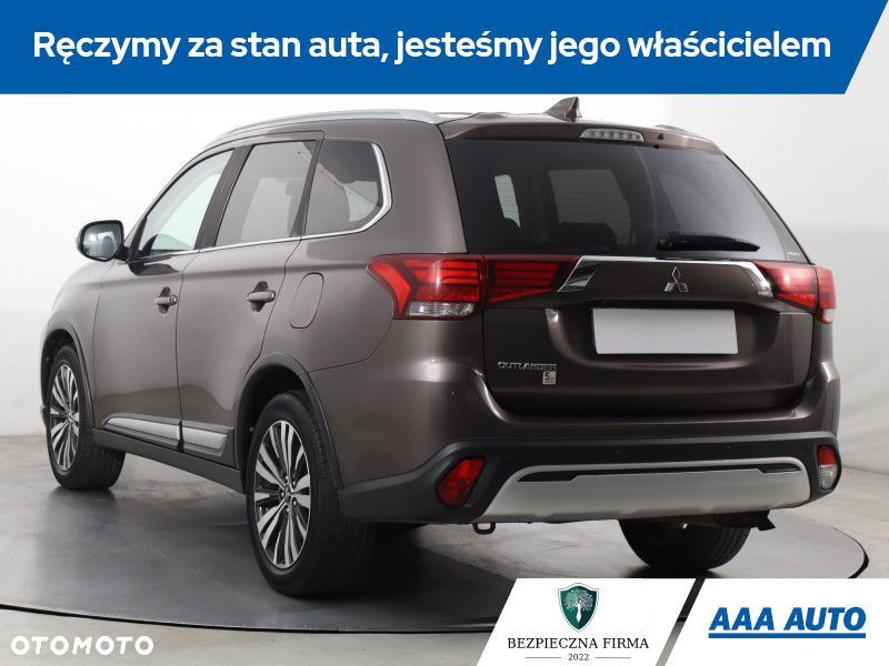 Mitsubishi Outlander - 5