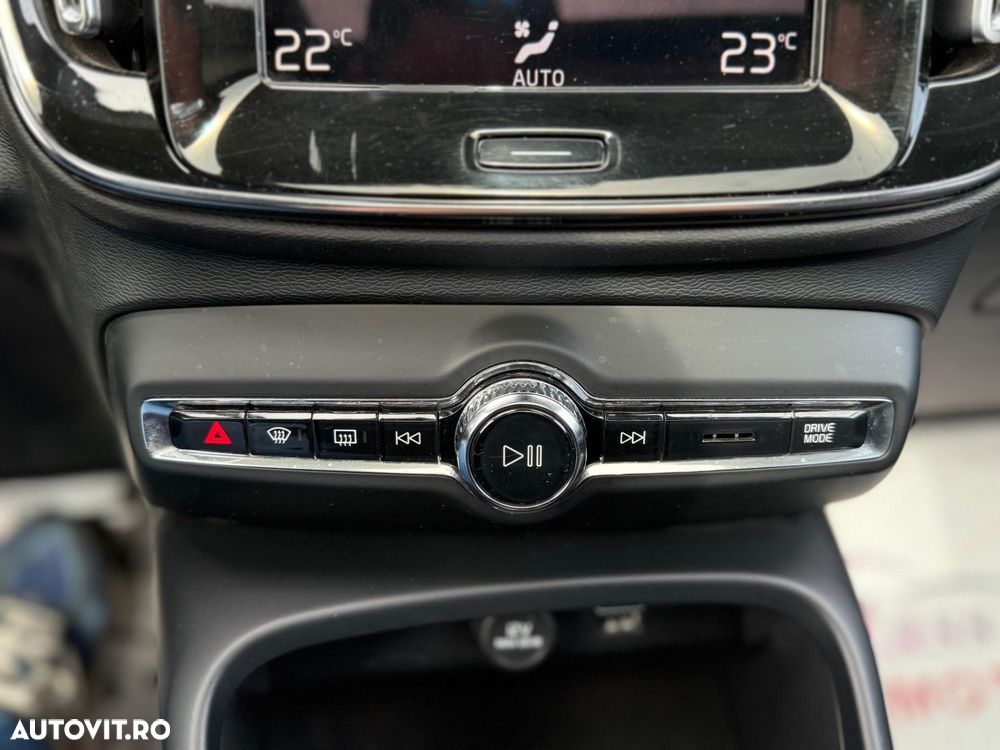 Volvo XC 40 Recharge T5 Twin Engine AT7 Inscription Expression - 22