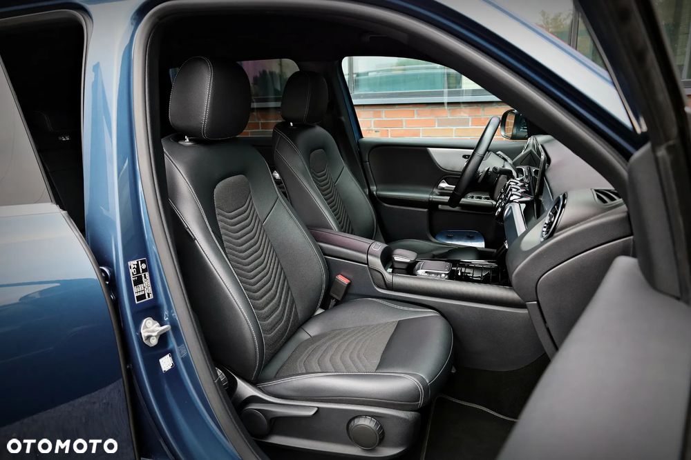 Mercedes-Benz GLB 200 Style 7G-DCT - 25