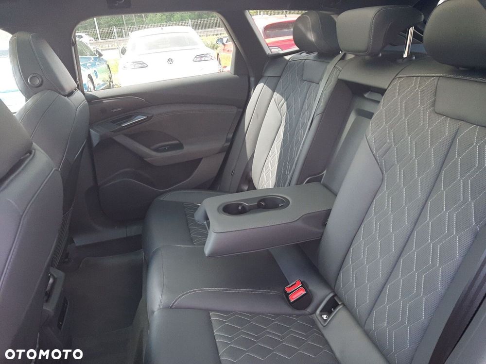 Audi A6 Avant e-tron - 23