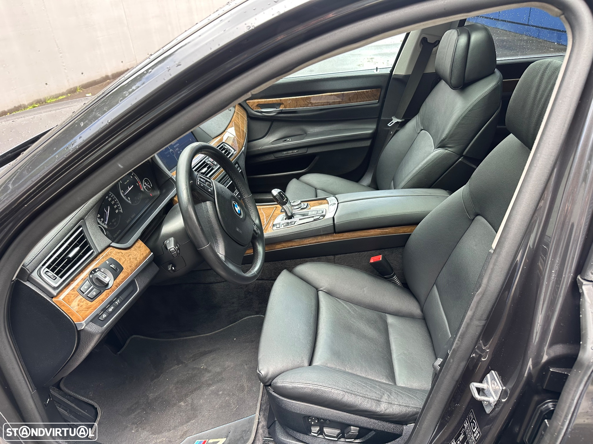 BMW 730 Ld - 23