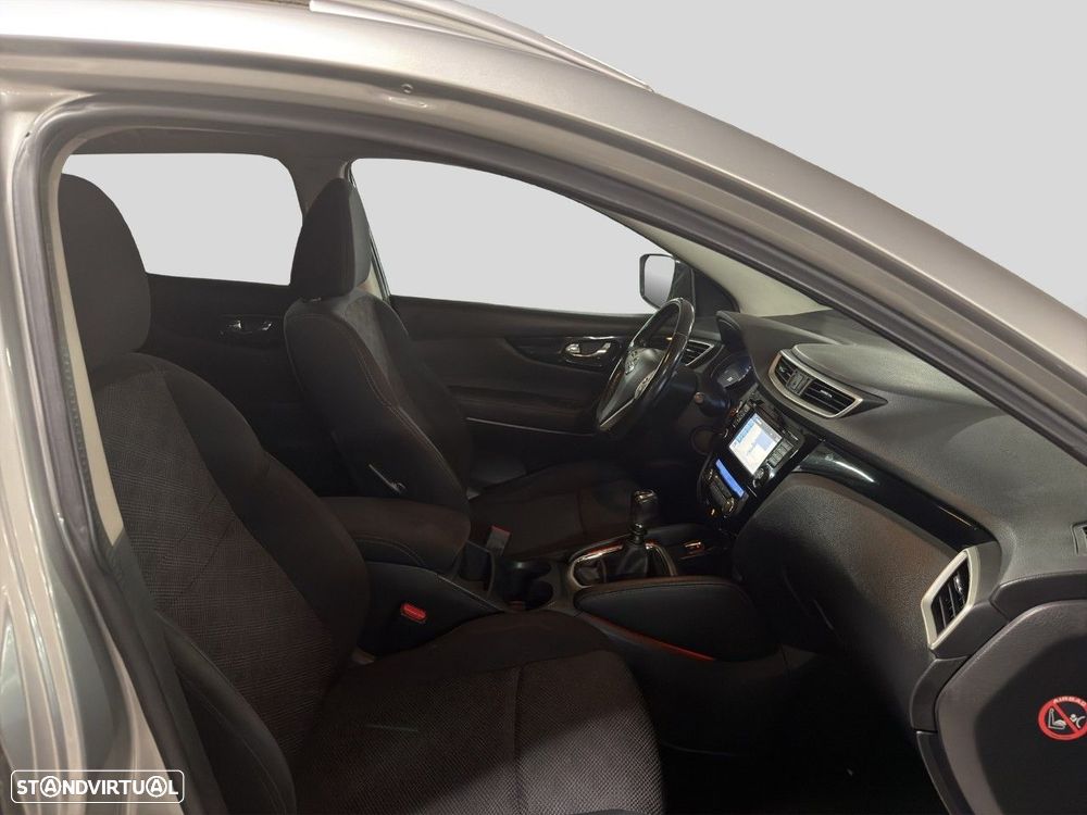 Nissan Qashqai 1.5 dCi Acenta - 13