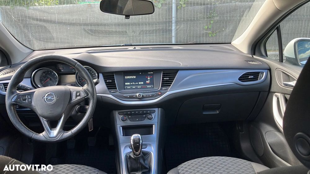 Opel Astra 1.4 Turbo ECOTEC Start/Stop Dynamic - 4