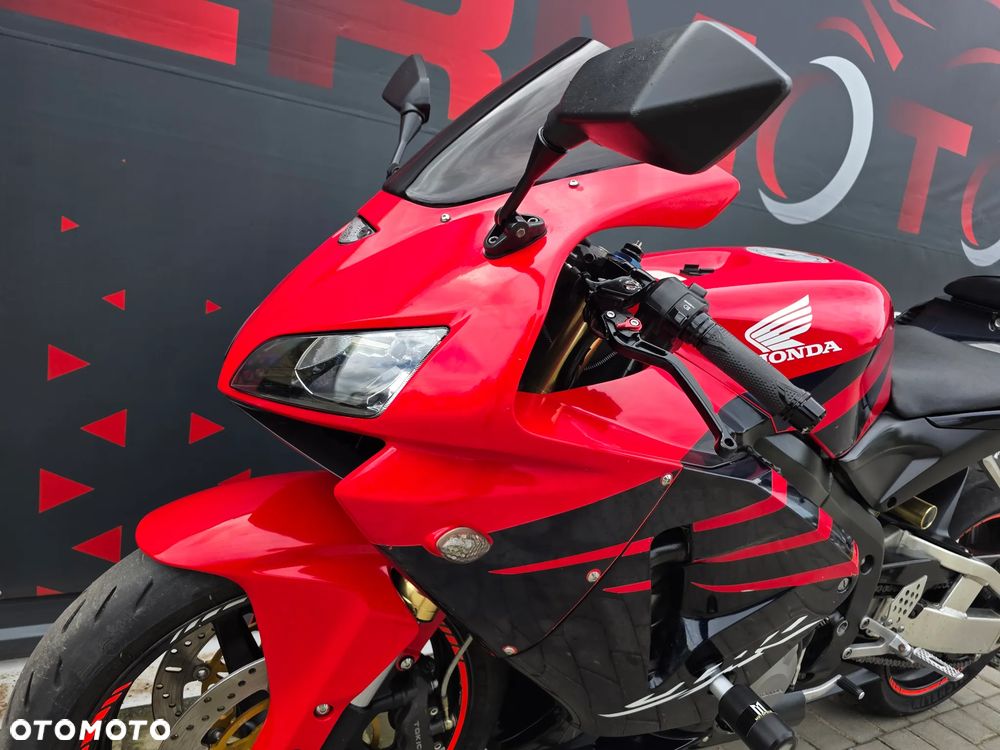 Honda CBR - 12