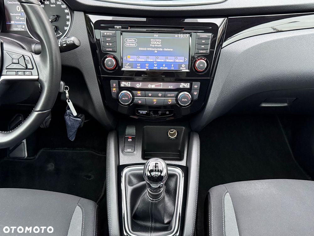 Nissan Qashqai 1.3 DIG-T N-WAY - 27