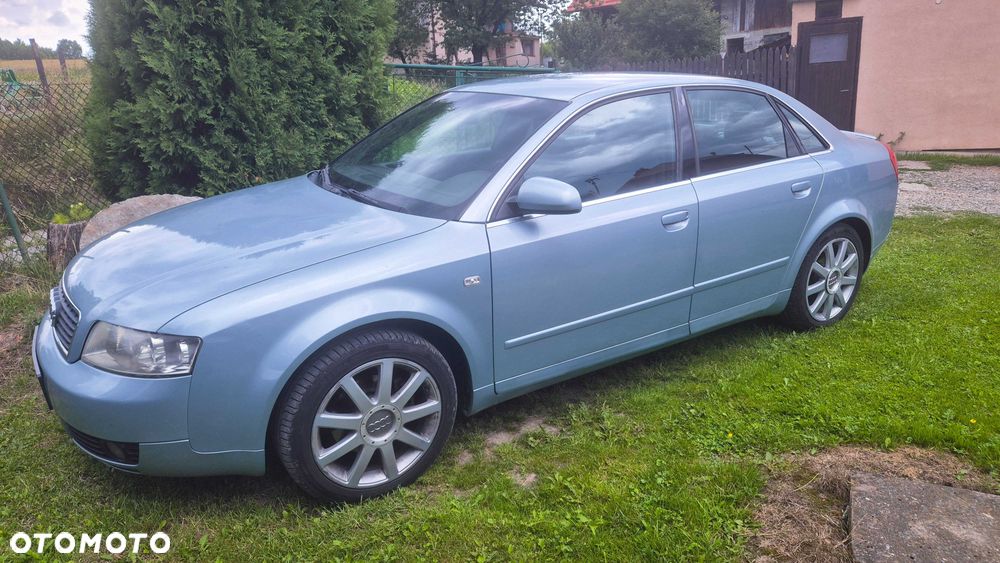 Audi A4 Avant - 1