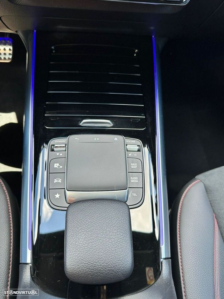 Mercedes-Benz GLA 250 - 21