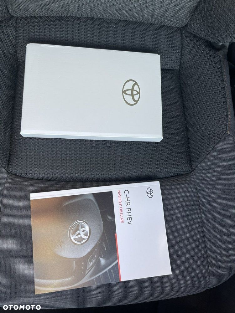 Toyota C-HR 2.0 PHEV Dynamic Force Style - 14