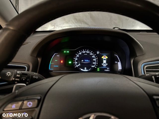 Hyundai IONIQ - 21
