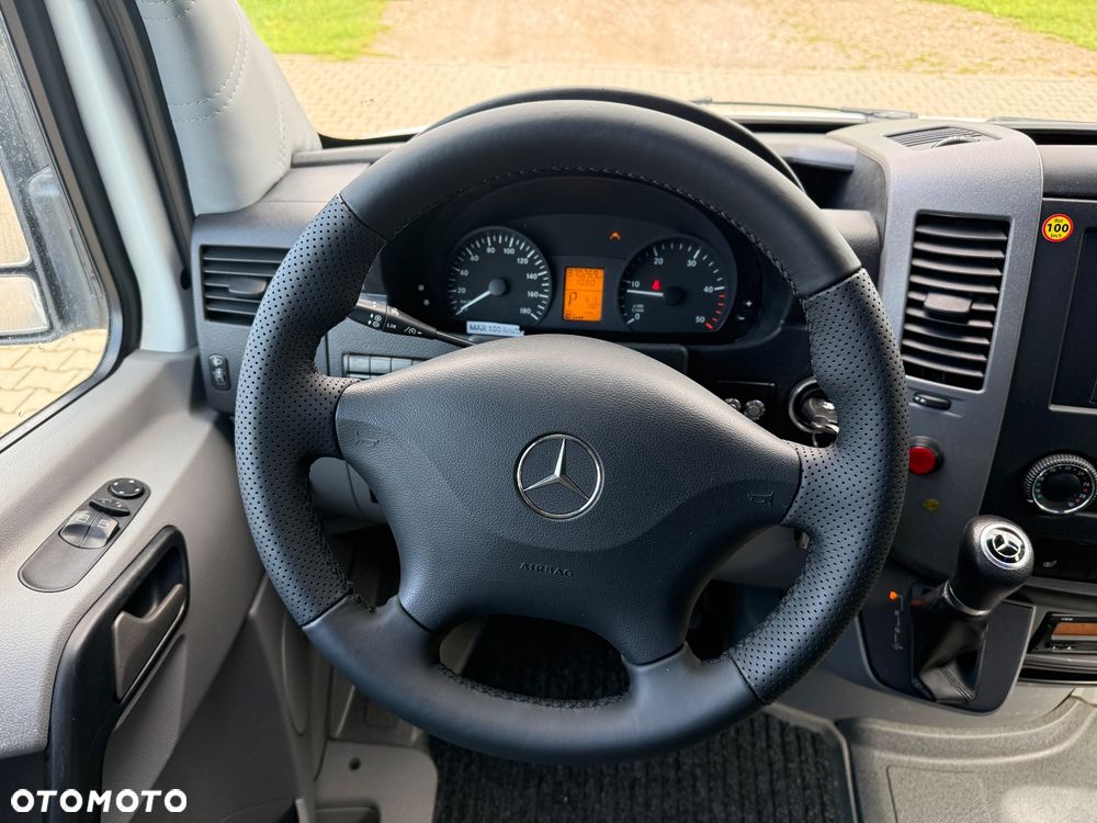Mercedes-Benz Sprinter 516 24 miejsca - 28