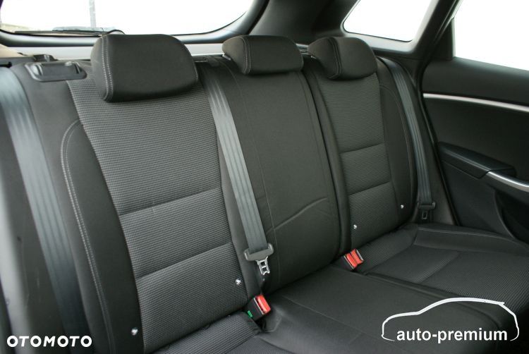 Hyundai i30 1.6 Premium - 27