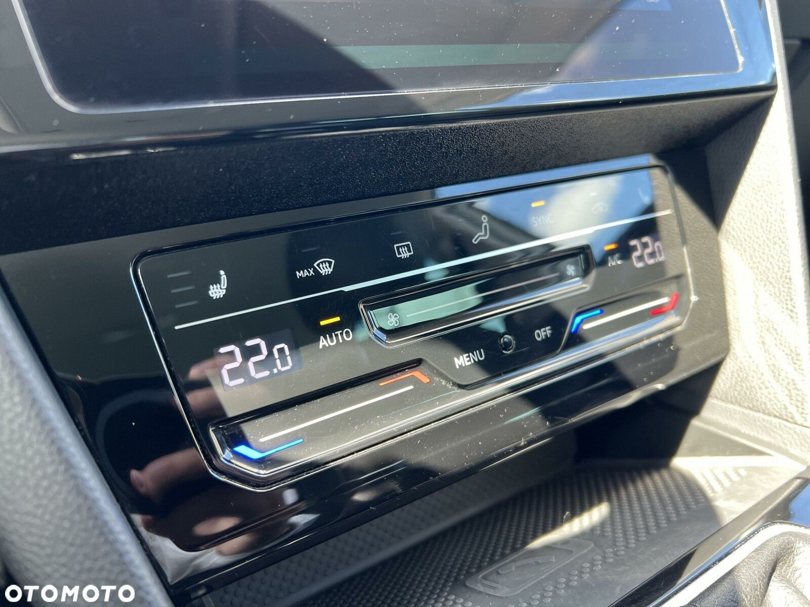 Volkswagen Passat - 29