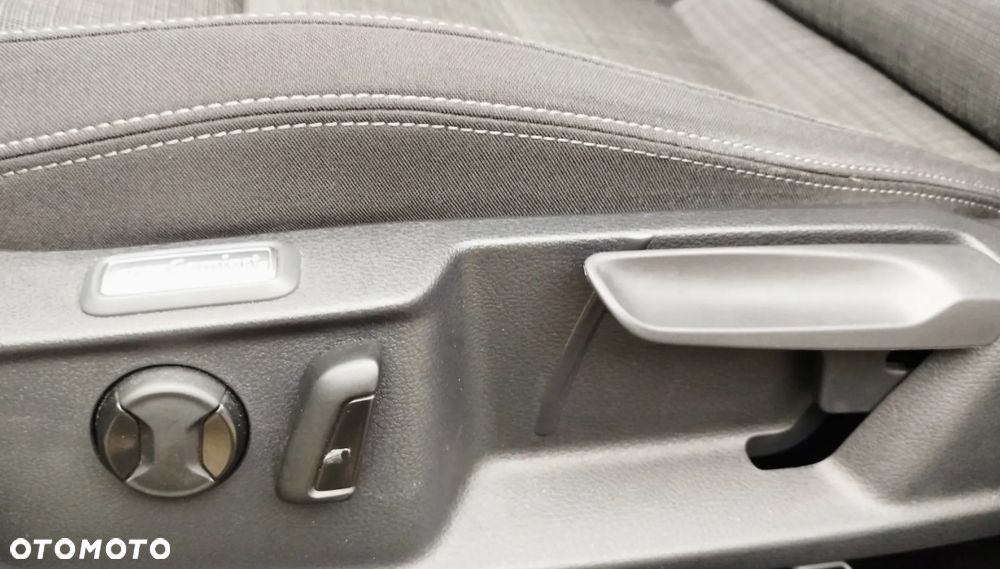 Volkswagen Passat Variant 1.5 TSI EVO Business DSG - 17