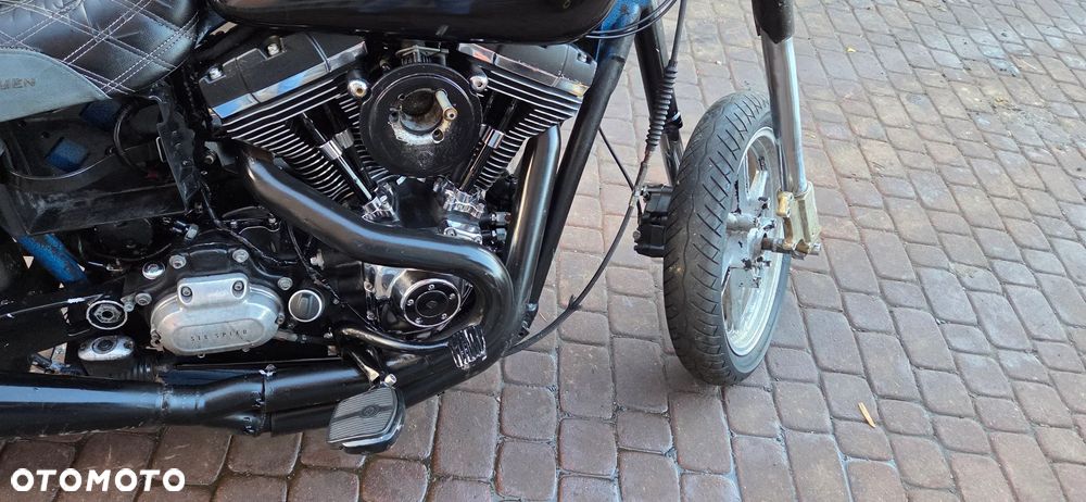 Harley-Davidson Dyna Street Bob - 31
