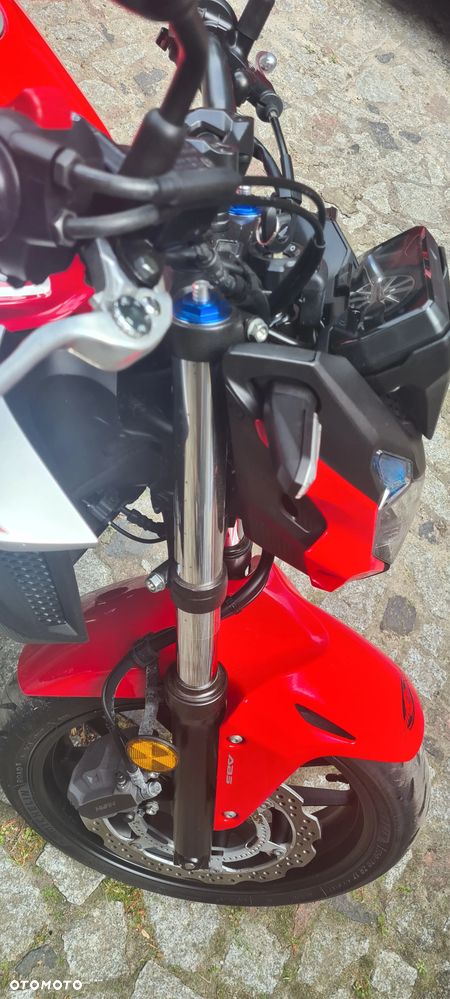 Honda CB - 21
