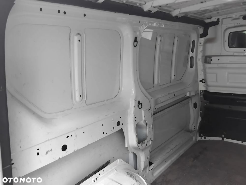 Opel Vivaro - 9