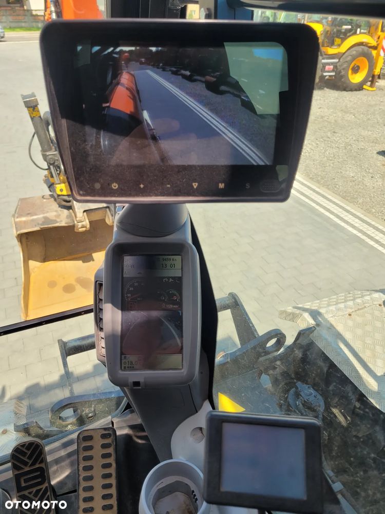 Hitachi ZX145W / ROTOTILT ze szczypcami / przyczepa / - 19
