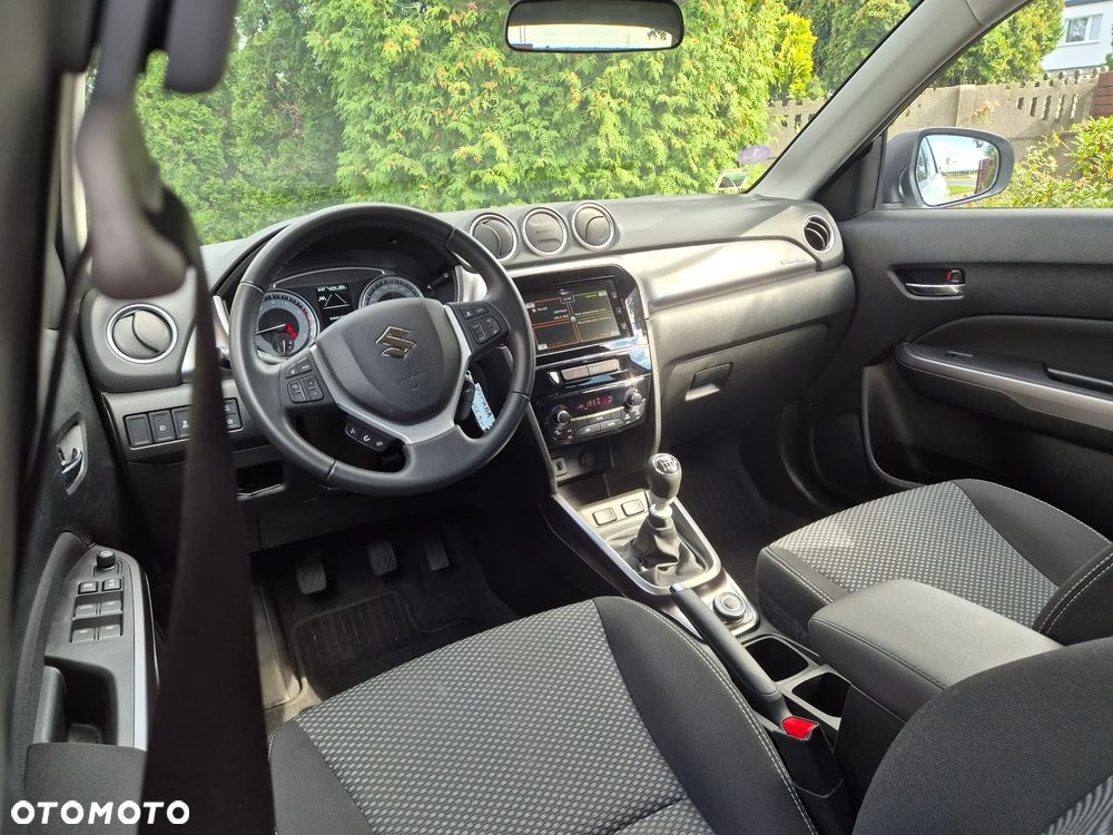 Suzuki Vitara 1.4 Boosterjet Hybrid Allgrip Comfort+ "SHINKAI" - 9
