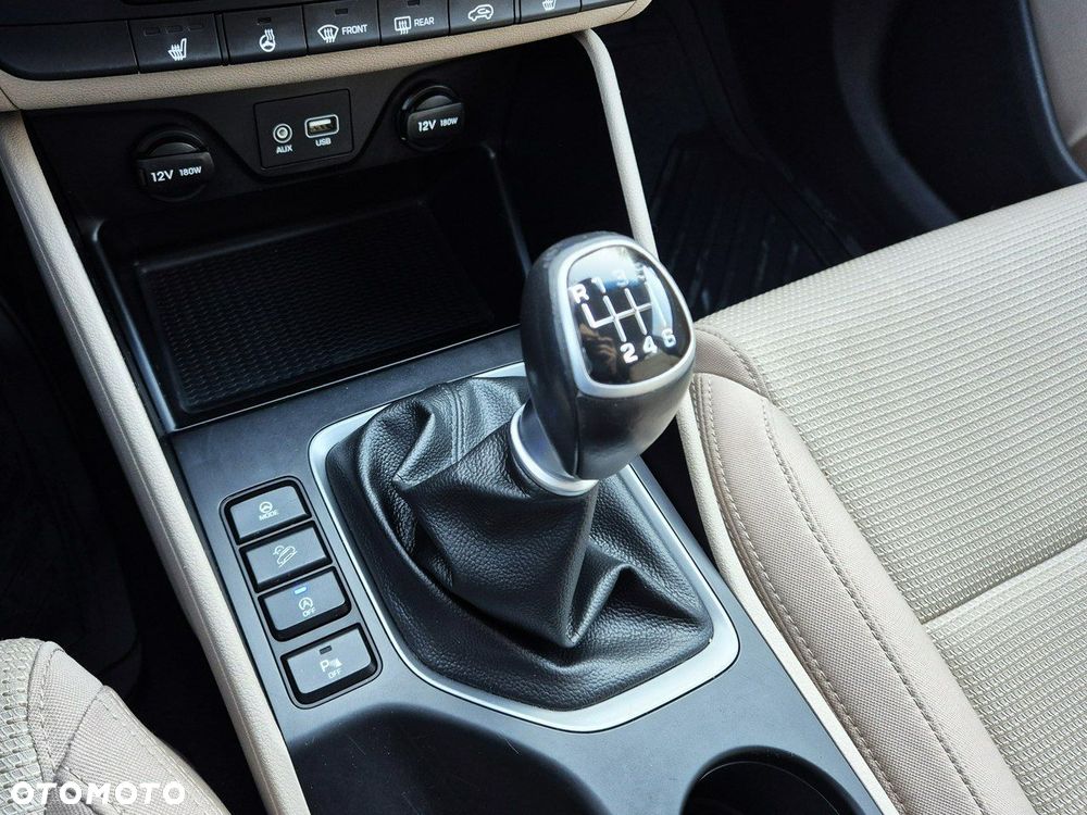 Hyundai Tucson 1.6 GDI BlueDrive Comfort 2WD - 26