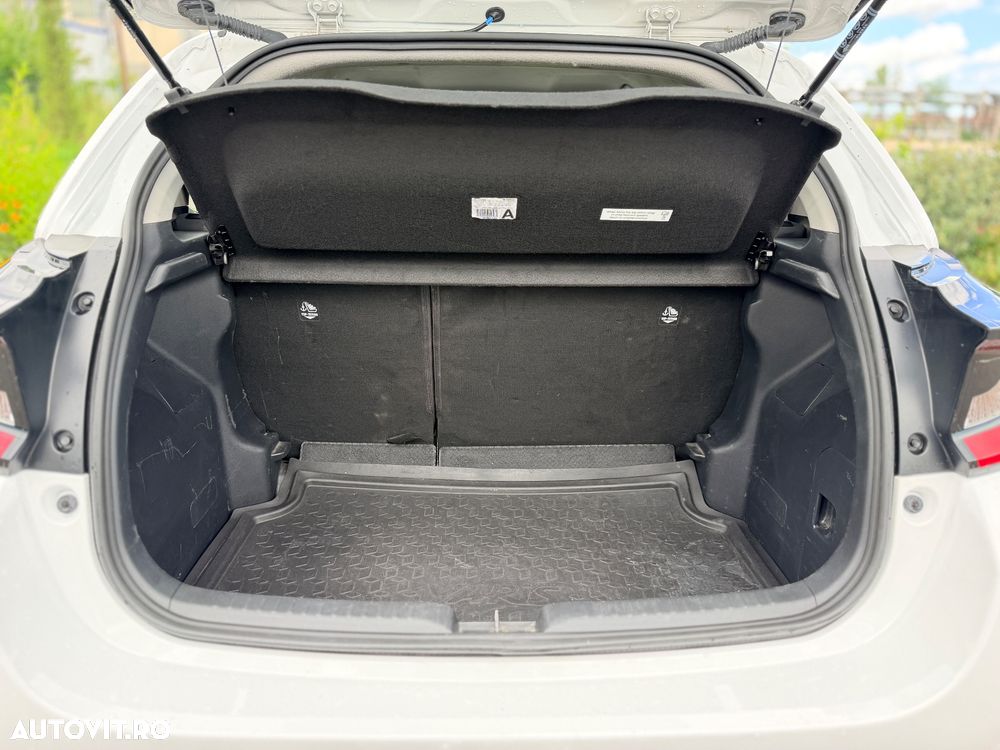 Toyota Yaris 1.5 VVT-i HSD Active - 12