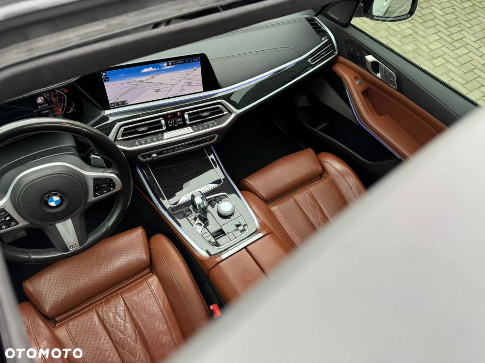 BMW X7 xDrive40i - 25