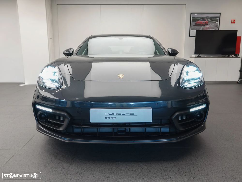 Porsche Panamera Sport Turismo 4 E-Hybrid - 17