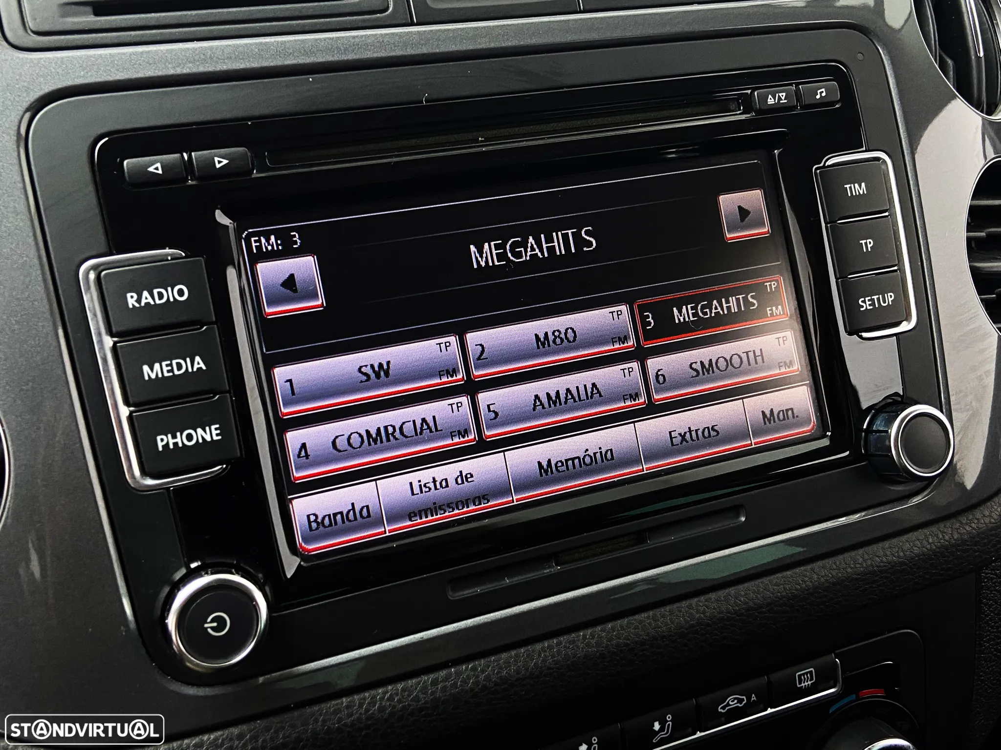 VW Tiguan 2.0 TDi Sport BlueMotion - 16